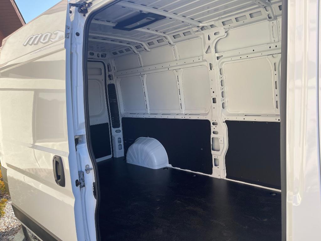 new 2025 Ram ProMaster 2500 car, priced at $50,947
