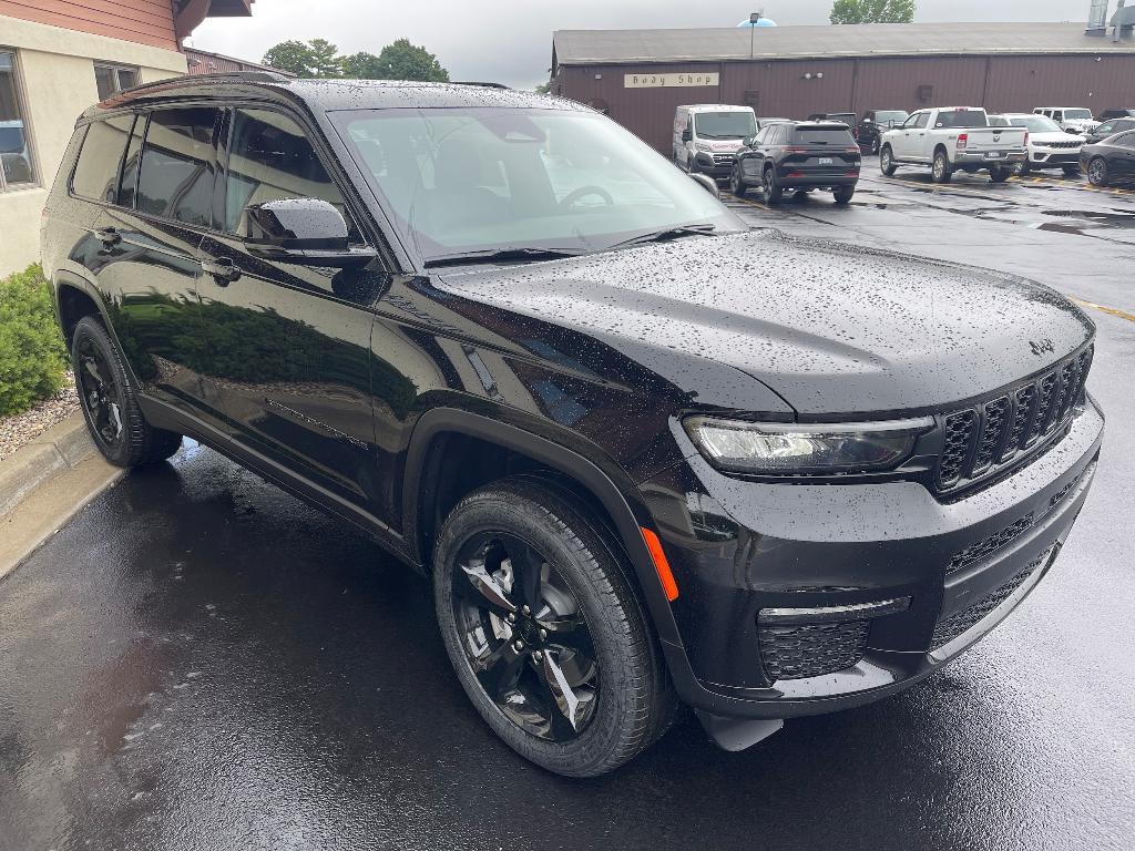 new 2025 Jeep Grand Cherokee L car, priced at $44,884