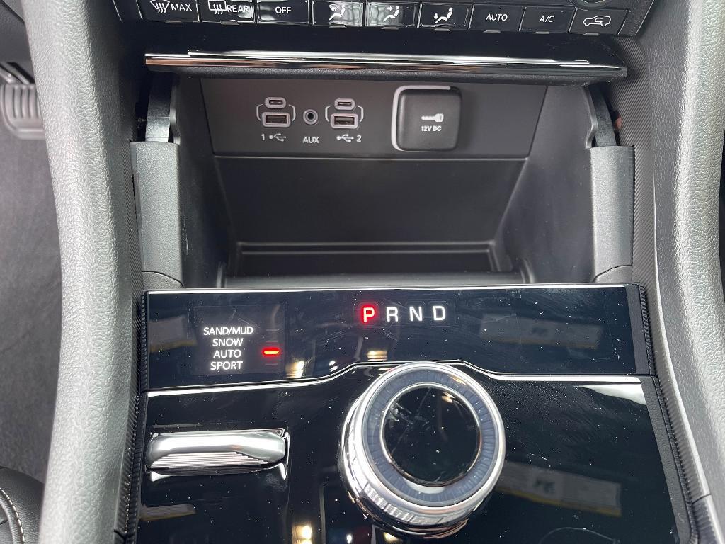 new 2025 Jeep Grand Cherokee L car, priced at $44,884