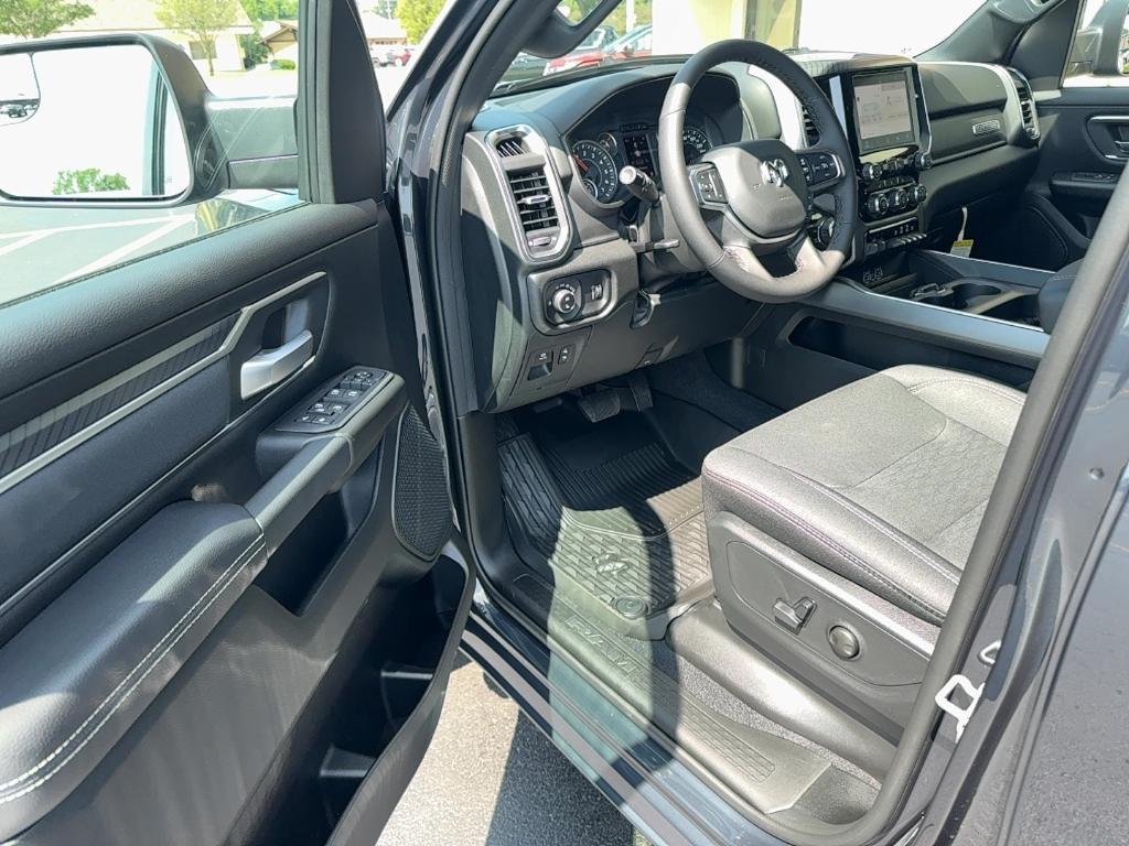 new 2025 Ram 1500 car, priced at $41,604