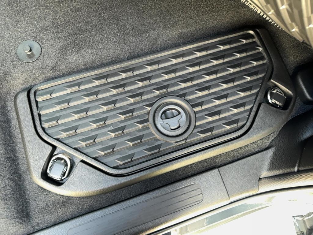 new 2025 Ram 1500 car, priced at $41,604