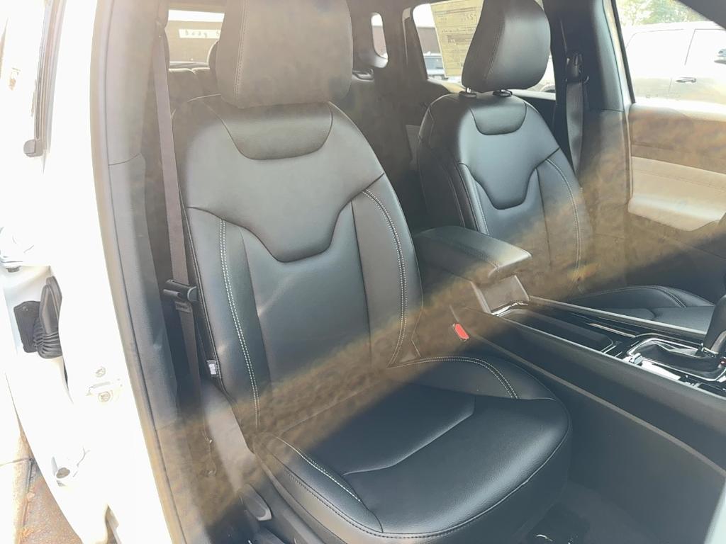 new 2025 Jeep Compass car, priced at $31,398