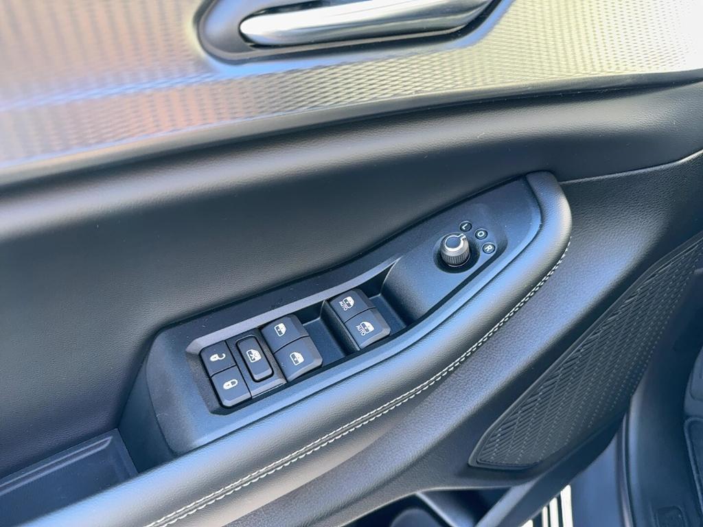 new 2025 Jeep Grand Cherokee car, priced at $37,724