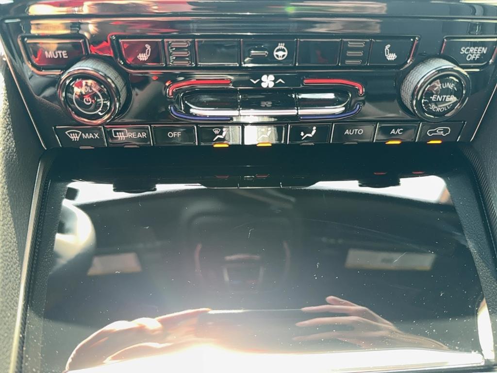 new 2025 Jeep Grand Cherokee car, priced at $40,772