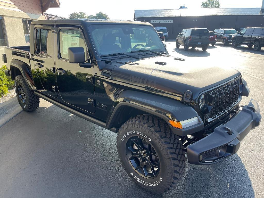 new 2025 Jeep Gladiator car, priced at $45,003