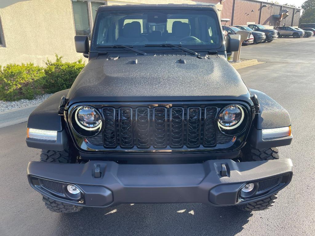 new 2025 Jeep Gladiator car, priced at $45,003