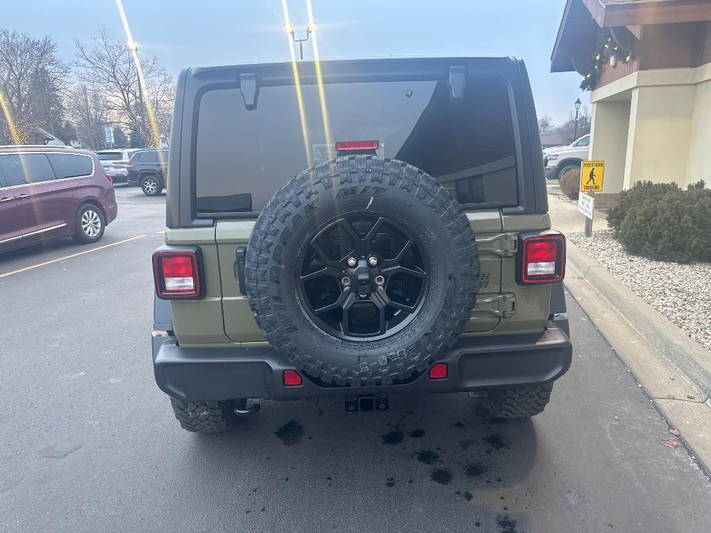 new 2025 Jeep Wrangler car, priced at $45,346