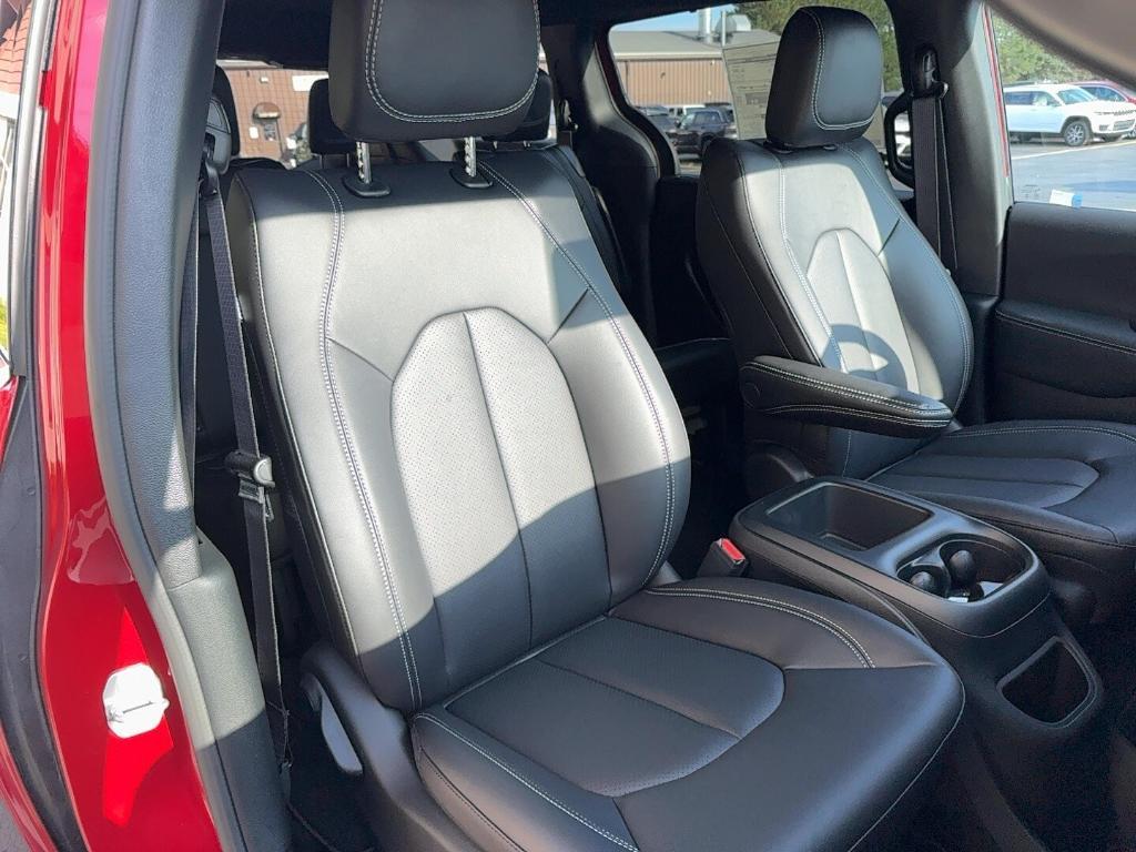 new 2026 Chrysler Pacifica car, priced at $41,400