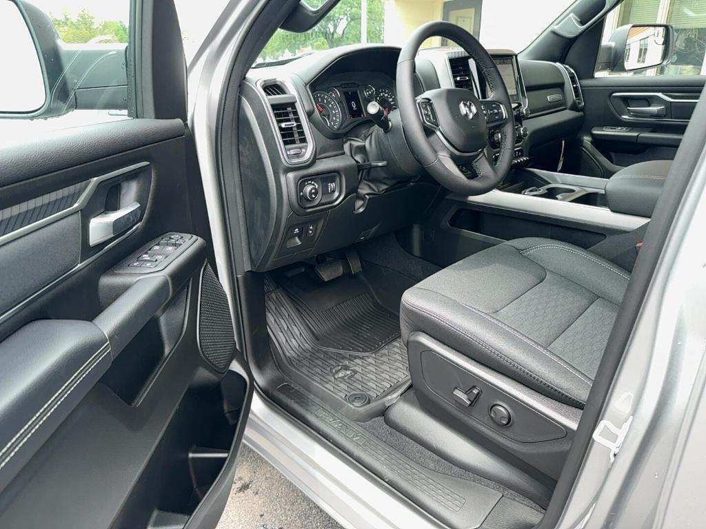 new 2025 Ram 1500 car, priced at $49,577