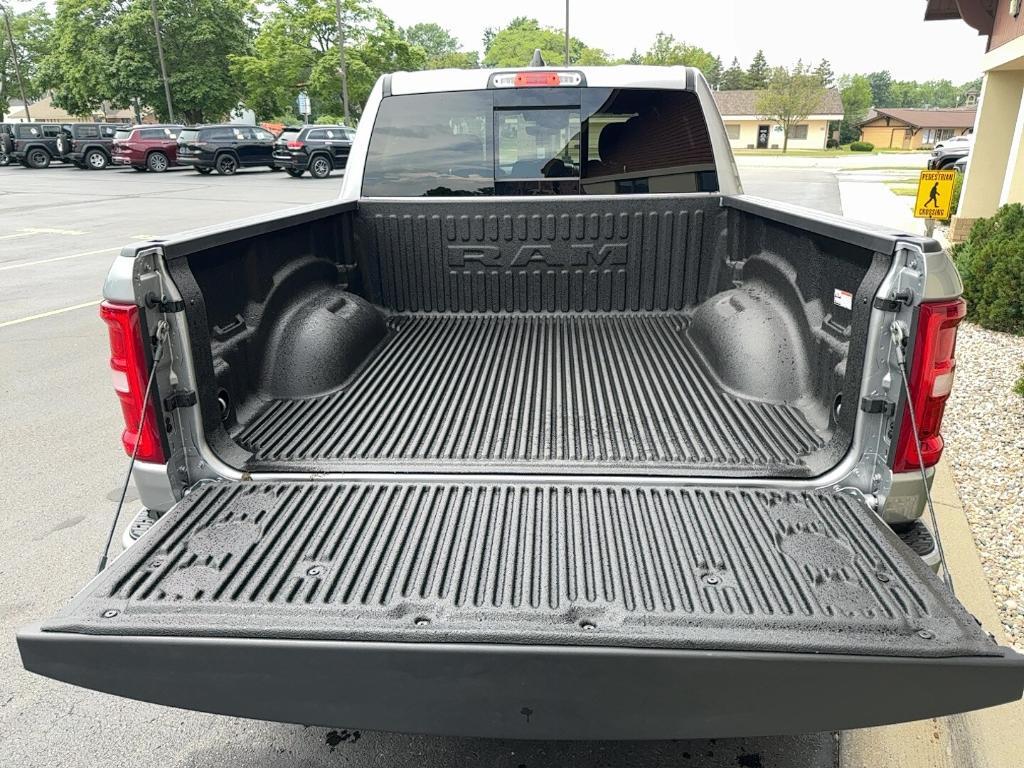 new 2025 Ram 1500 car, priced at $49,577