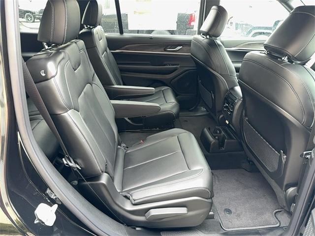 new 2025 Jeep Grand Cherokee L car, priced at $52,068