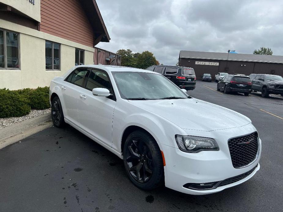 new 2023 Chrysler 300 car, priced at $43,208