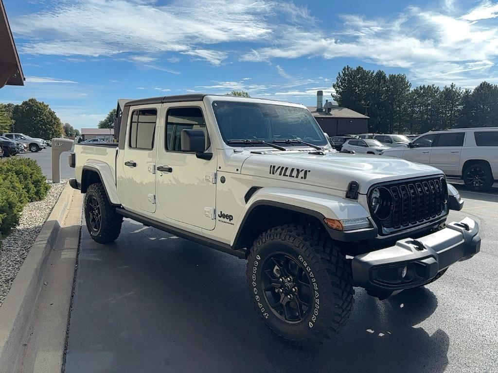 new 2025 Jeep Gladiator car, priced at $46,494