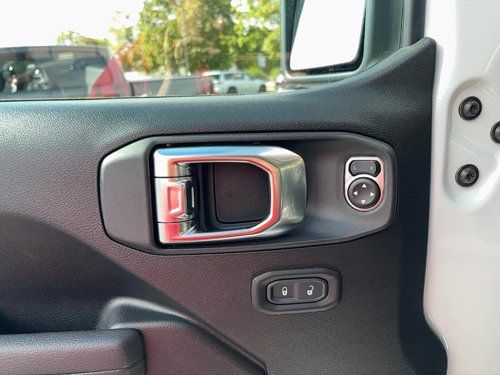 new 2025 Jeep Gladiator car, priced at $46,494
