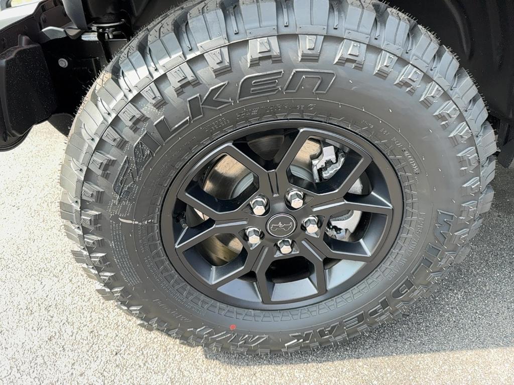 new 2025 Jeep Wrangler car, priced at $50,385