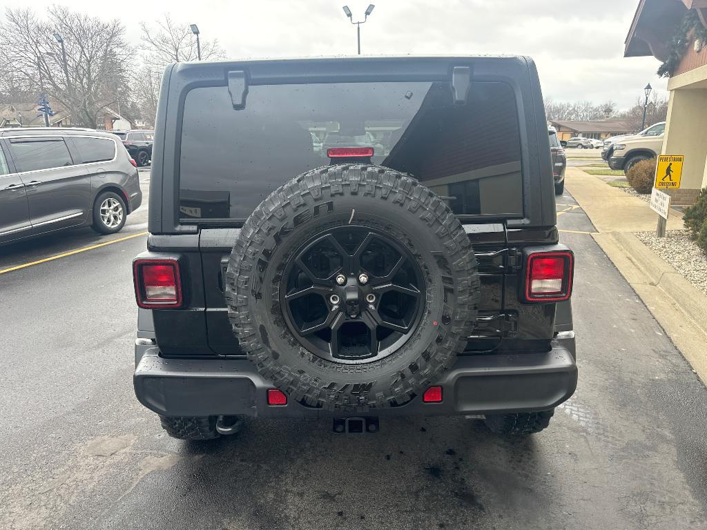 new 2025 Jeep Wrangler car, priced at $45,346