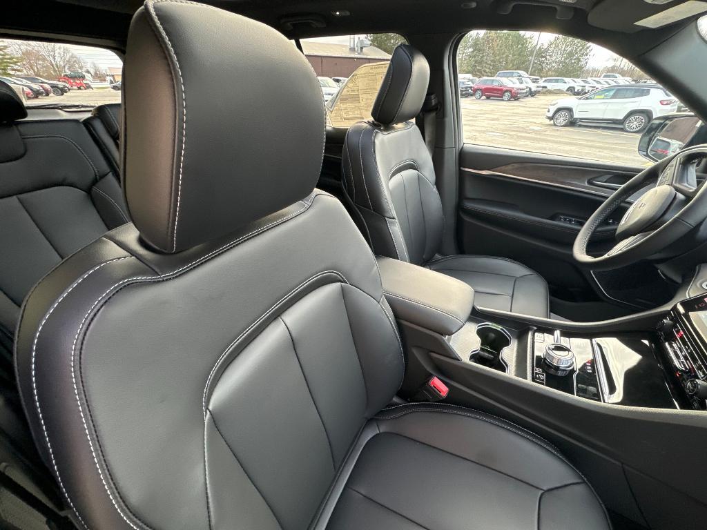 new 2025 Jeep Grand Cherokee 4xe car, priced at $52,244