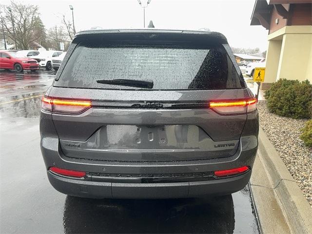 new 2025 Jeep Grand Cherokee car, priced at $49,438