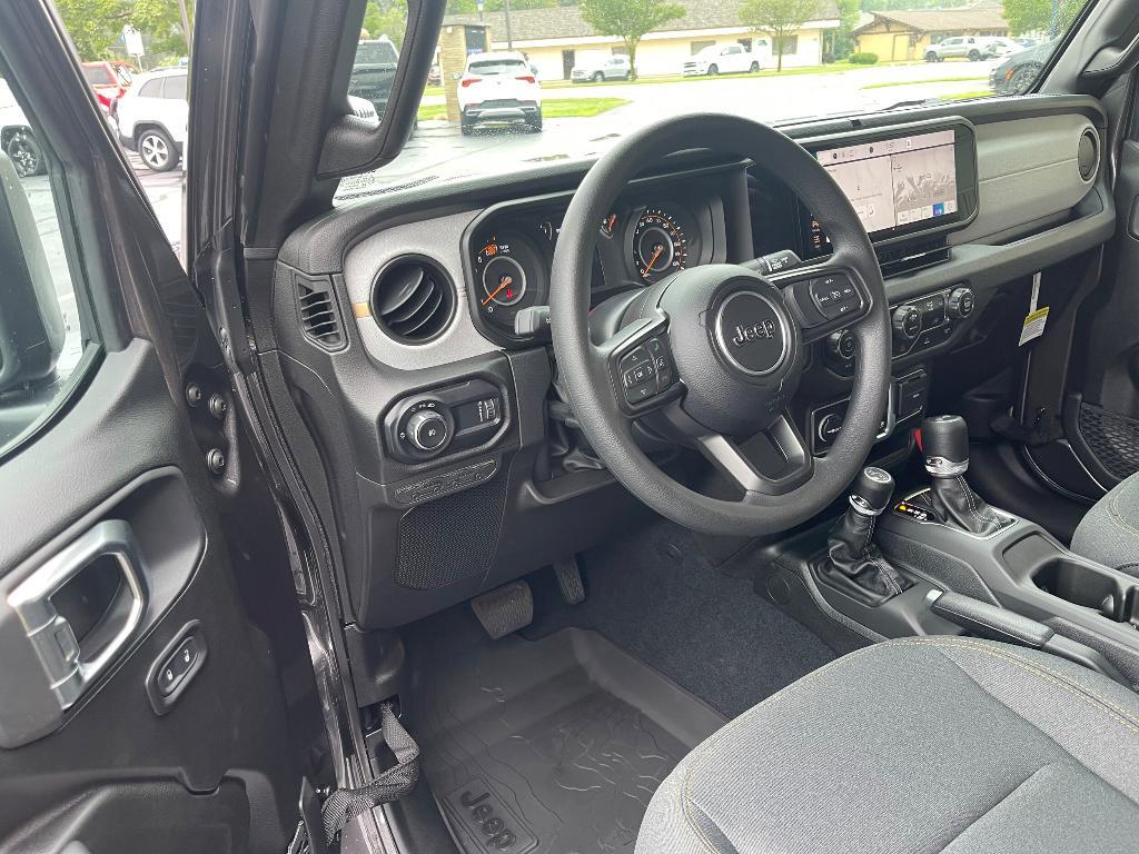 new 2025 Jeep Wrangler car, priced at $31,935