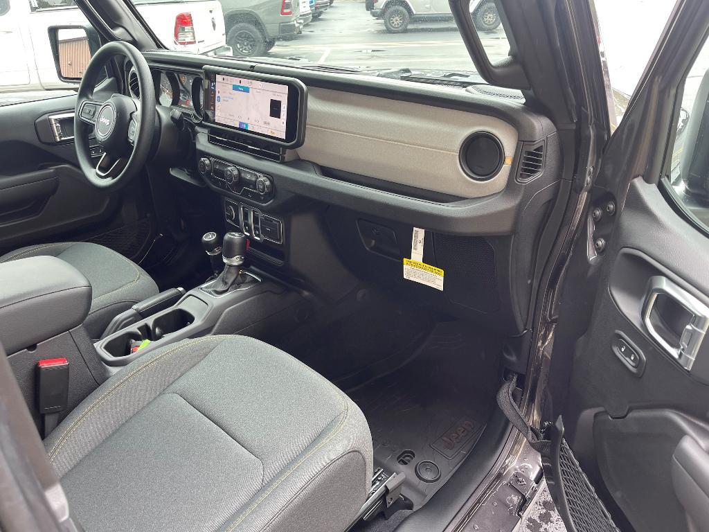 new 2025 Jeep Wrangler car, priced at $31,935