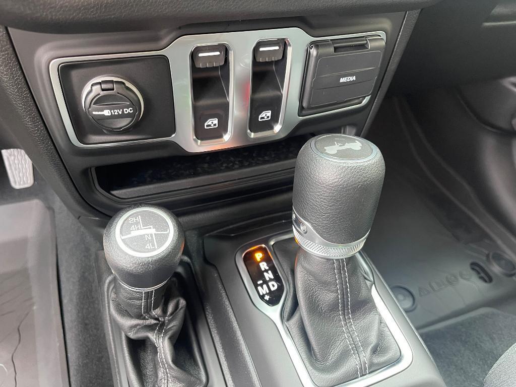 new 2025 Jeep Wrangler car, priced at $31,935
