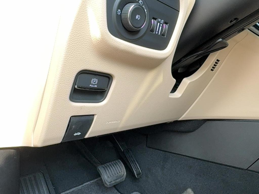 new 2025 Jeep Grand Cherokee car, priced at $49,271