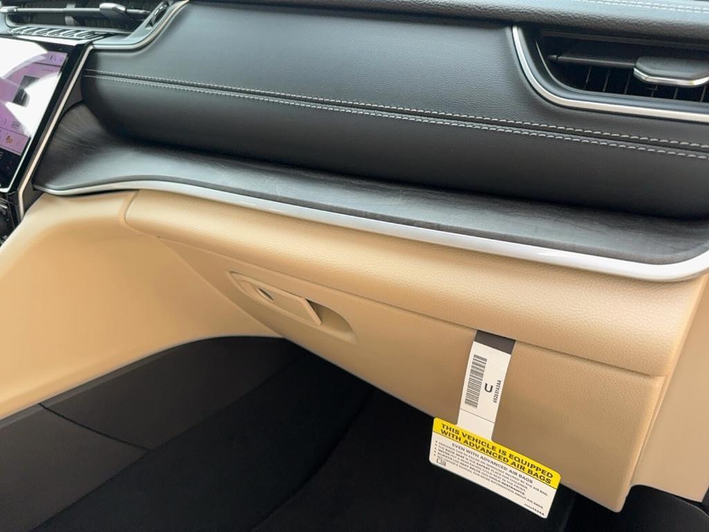 new 2025 Jeep Grand Cherokee car, priced at $49,271