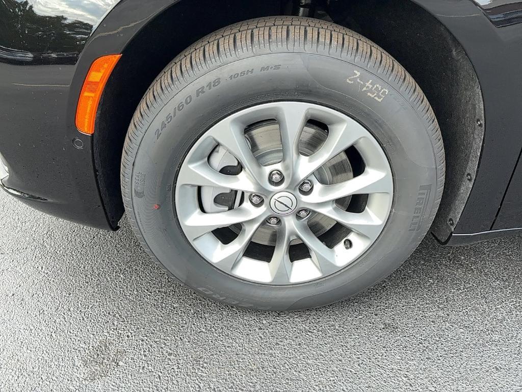 new 2026 Chrysler Pacifica car, priced at $40,227