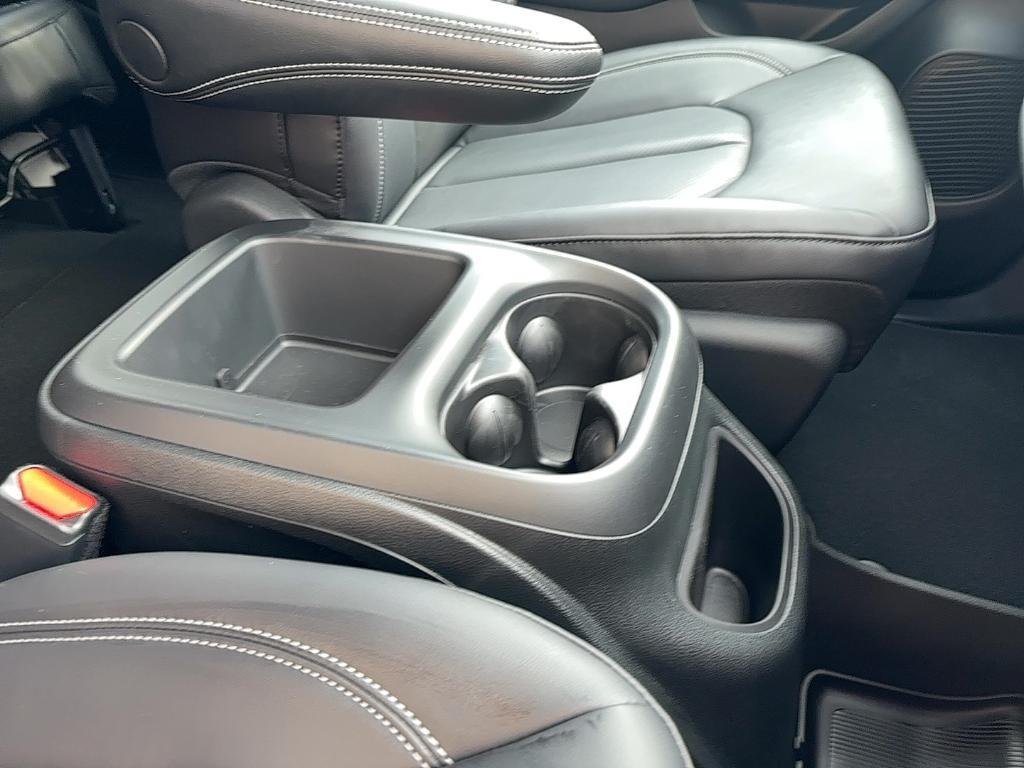 new 2026 Chrysler Pacifica car, priced at $40,227