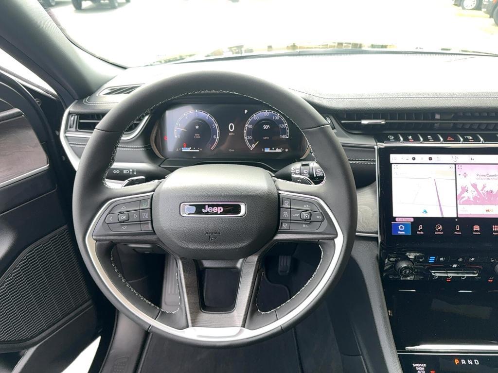 new 2025 Jeep Grand Cherokee car, priced at $54,405