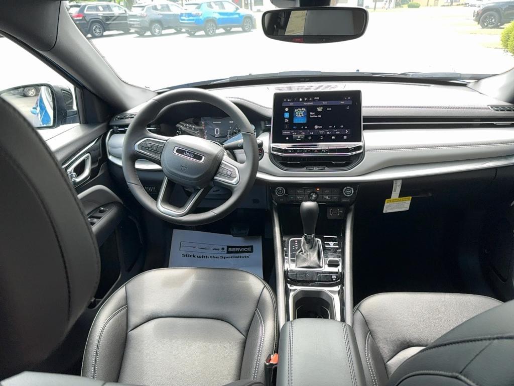 new 2025 Jeep Compass car, priced at $32,993