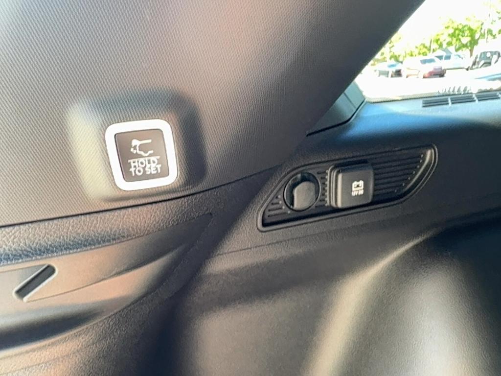 new 2025 Jeep Grand Cherokee car, priced at $41,772
