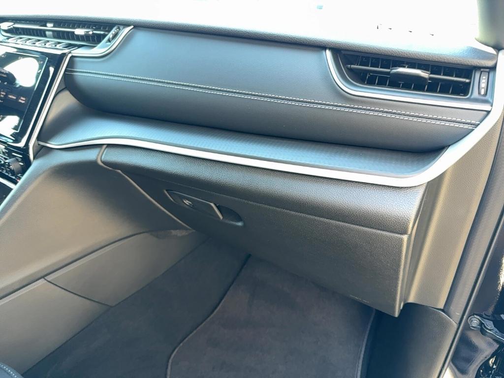 new 2025 Jeep Grand Cherokee car, priced at $41,772