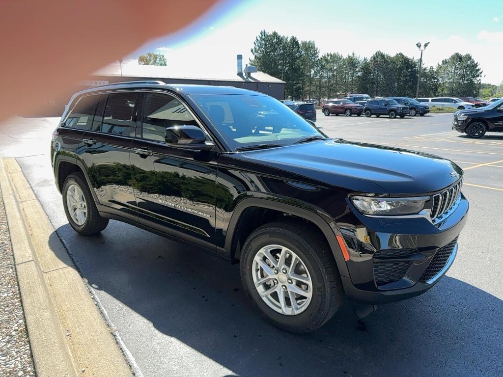 new 2025 Jeep Grand Cherokee car, priced at $41,772