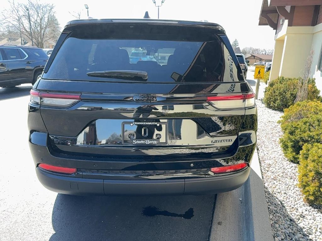 new 2025 Jeep Grand Cherokee car, priced at $49,666