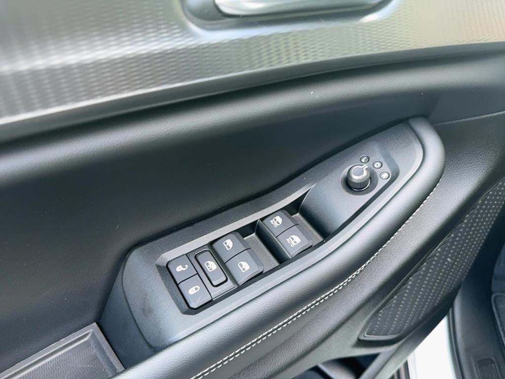 new 2025 Jeep Grand Cherokee car, priced at $35,724