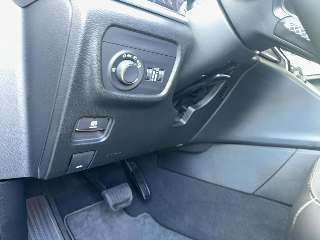 new 2025 Jeep Grand Cherokee car, priced at $35,724