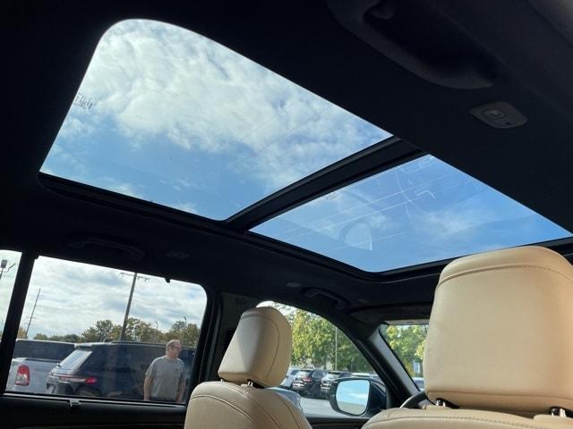 used 2024 Jeep Grand Cherokee car, priced at $35,995