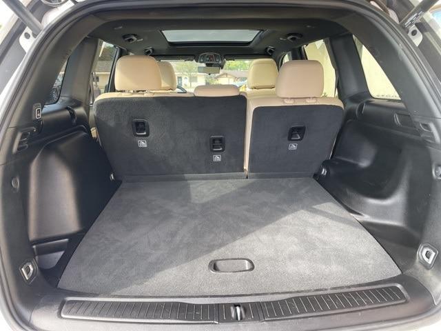 used 2024 Jeep Grand Cherokee car, priced at $35,995