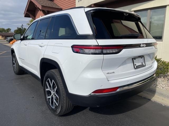 used 2024 Jeep Grand Cherokee car, priced at $35,995