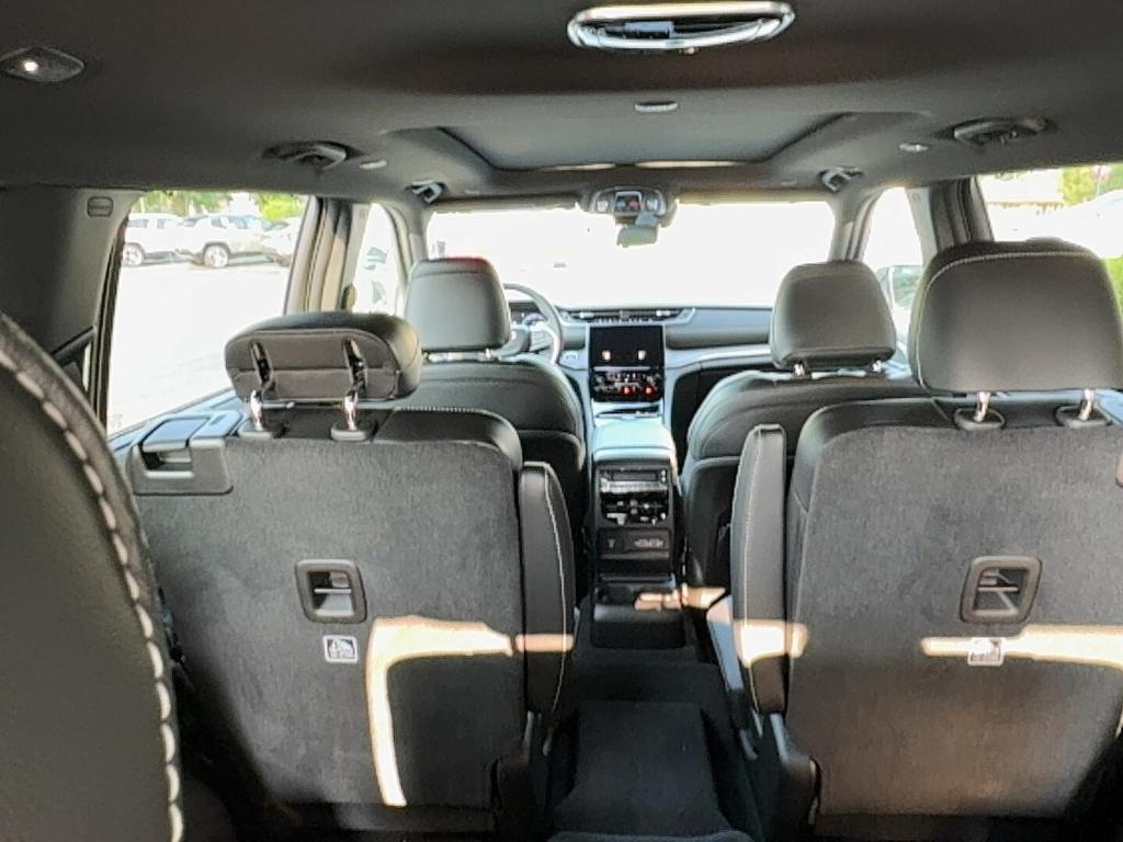 new 2025 Jeep Grand Cherokee L car, priced at $53,682