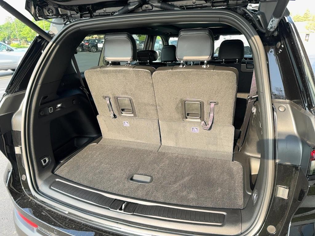 new 2025 Jeep Grand Cherokee L car, priced at $53,682