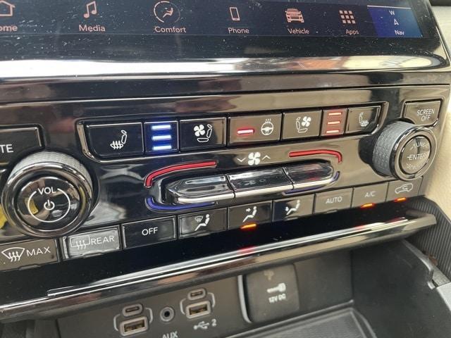 used 2024 Jeep Grand Cherokee L car, priced at $40,995