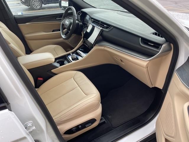 used 2024 Jeep Grand Cherokee L car, priced at $40,995