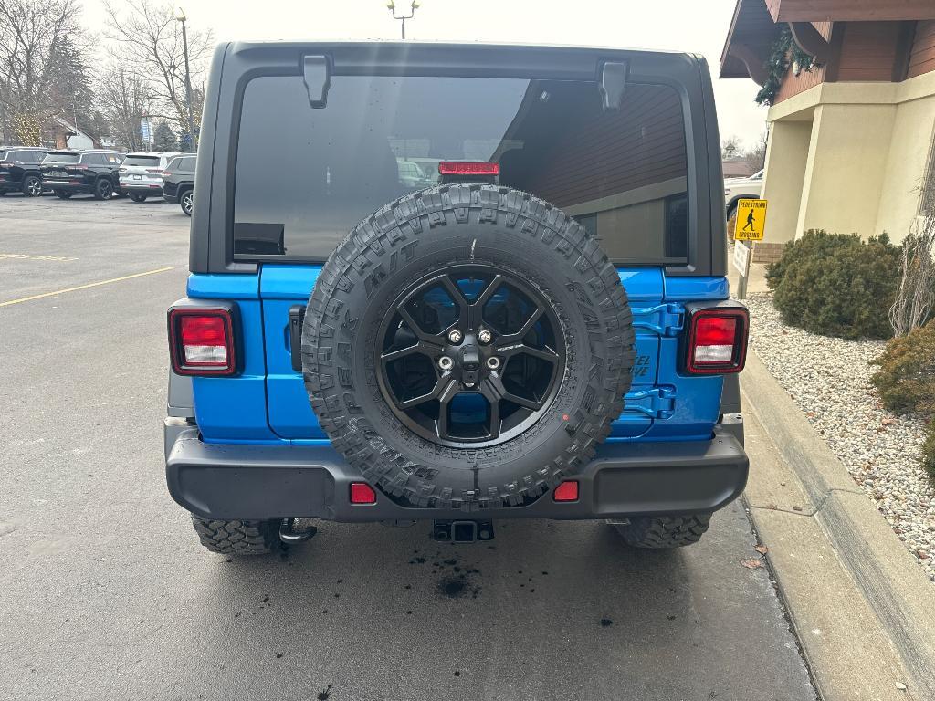 new 2025 Jeep Wrangler car, priced at $45,346