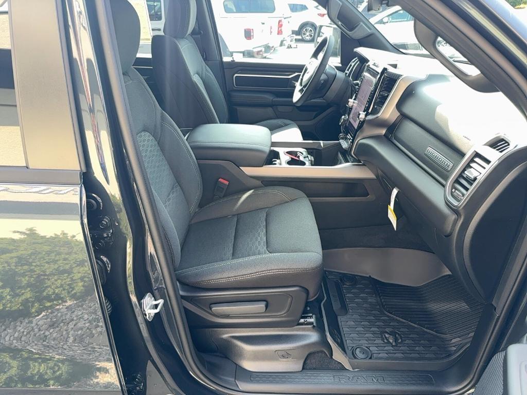 new 2025 Ram 1500 car, priced at $42,992
