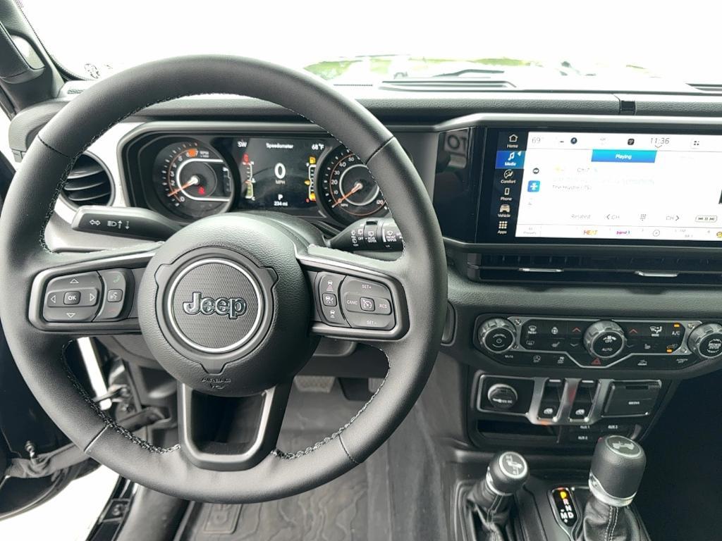new 2025 Jeep Wrangler car, priced at $42,725