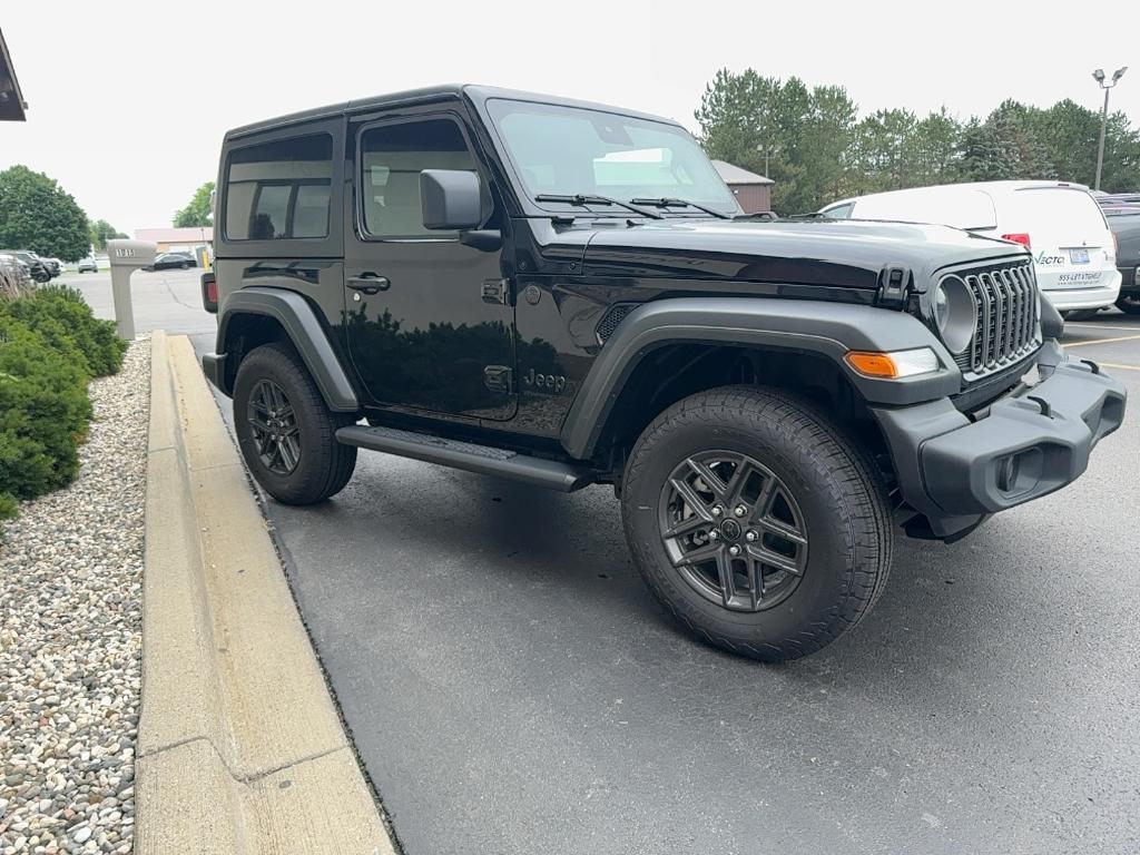 new 2025 Jeep Wrangler car, priced at $42,725