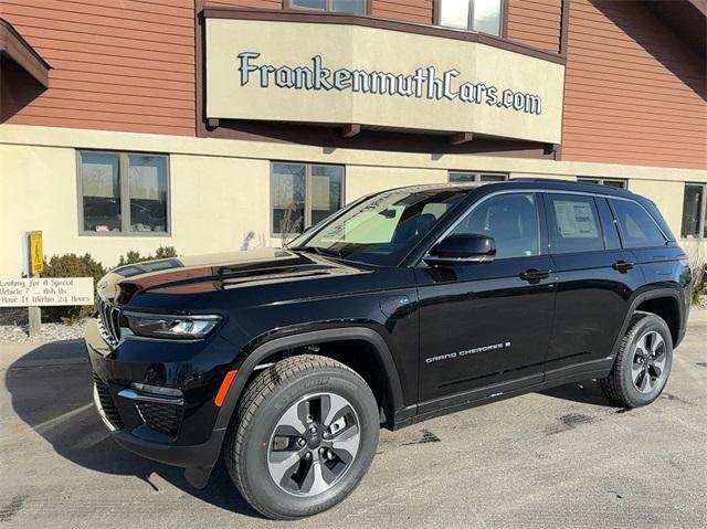 new 2025 Jeep Grand Cherokee 4xe car, priced at $52,244