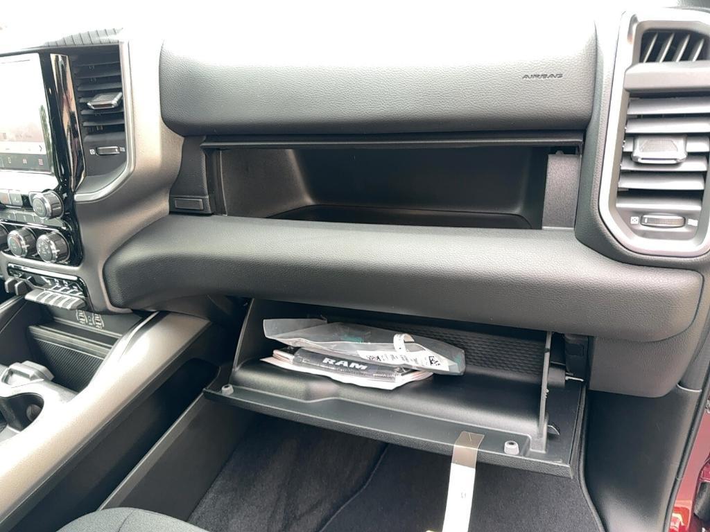 new 2025 Ram 1500 car, priced at $43,662